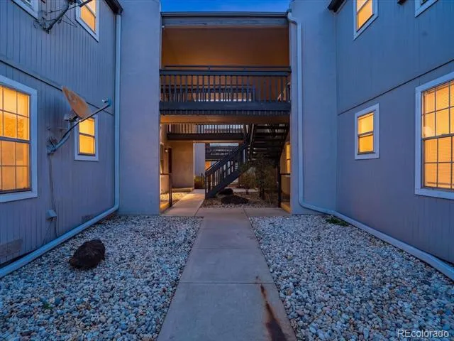 7105 S Gaylord Street #B1 Centennial, CO 80122