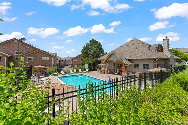18611 E Water Drive #E Aurora, CO 80013