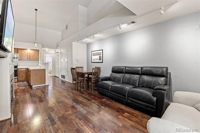 18611 E Water Drive #E Aurora, CO 80013