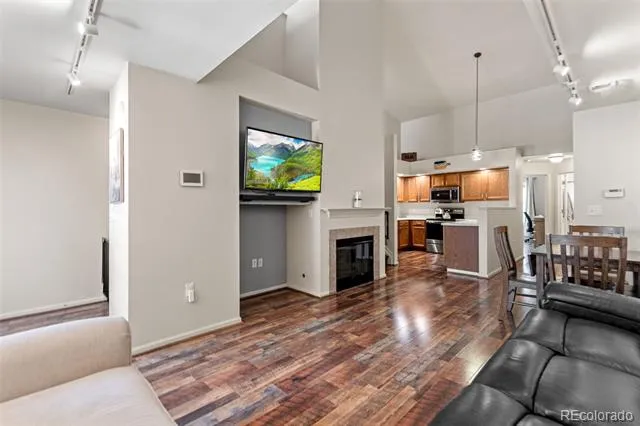 18611 E Water Drive #E Aurora, CO 80013