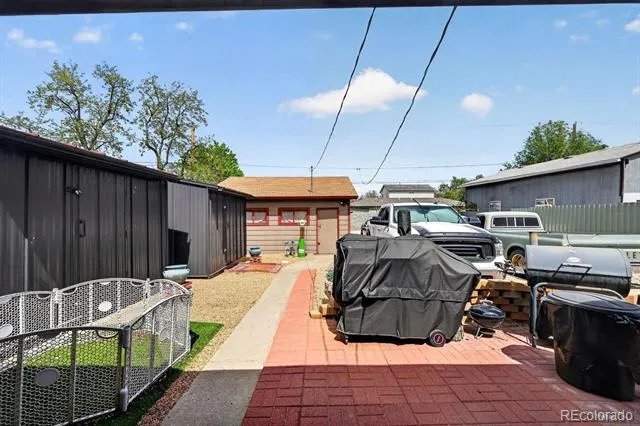 5961 E 81st Avenue Dupont, CO 80024