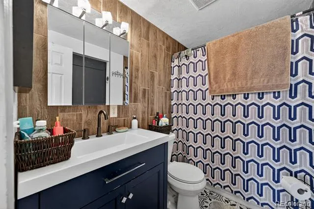 5961 E 81st Avenue Dupont, CO 80024