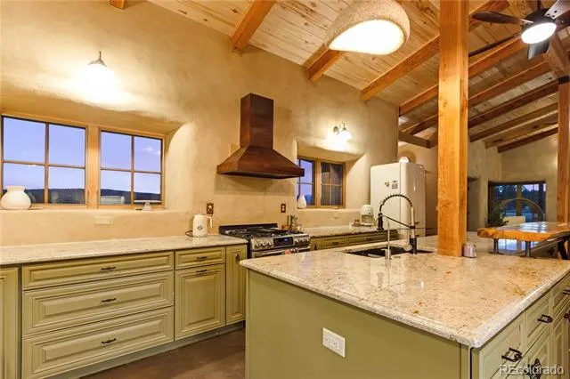 619 Black Diamond Drive Walsenburg, CO 81089