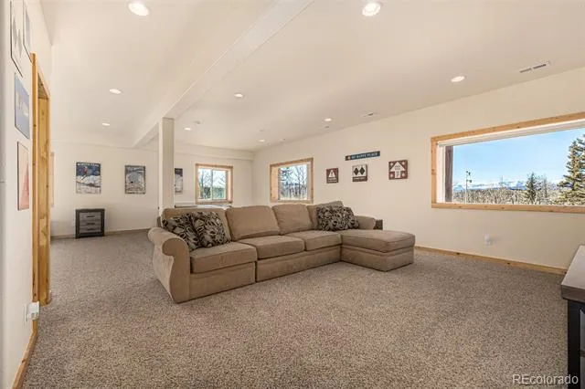 270 Piaute Way Jefferson, CO 80456