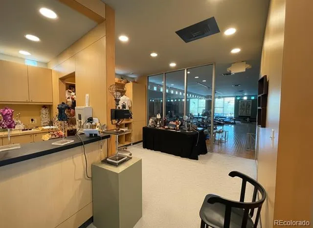 536 , 520 cherokee Denver, CO 80204