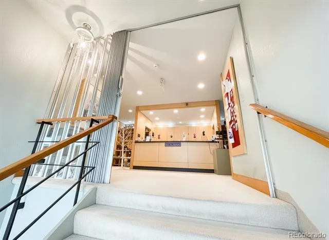 536 , 520 cherokee Denver, CO 80204