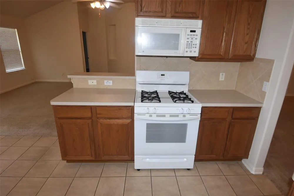 11803 Belle Court Pinehurst, TX 77362