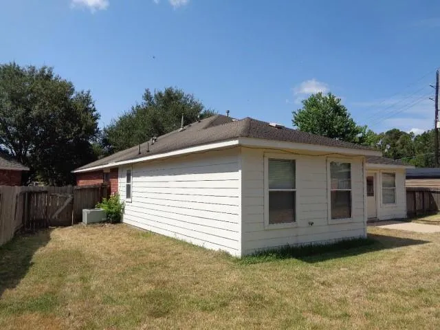 11803 Belle Court Pinehurst, TX 77362