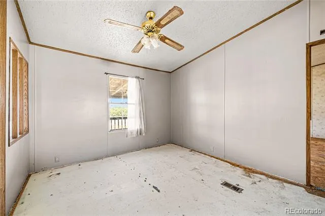 2863 CR 215 Westcliffe, CO 81252