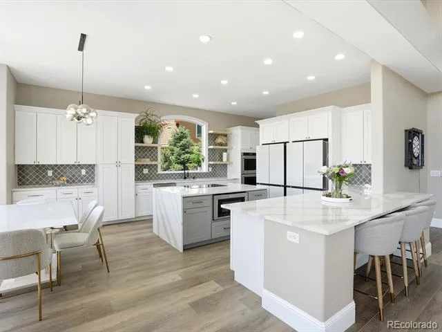 6536 S Riviera Way Aurora, CO 80016