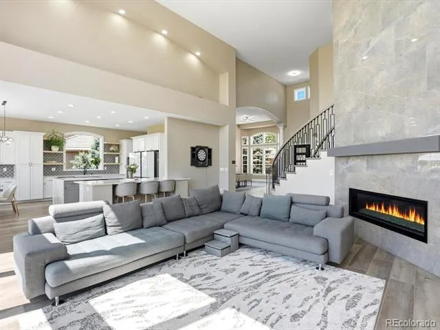 6536 S Riviera Way Aurora, CO 80016