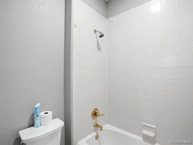 6536 S Riviera Way Aurora, CO 80016