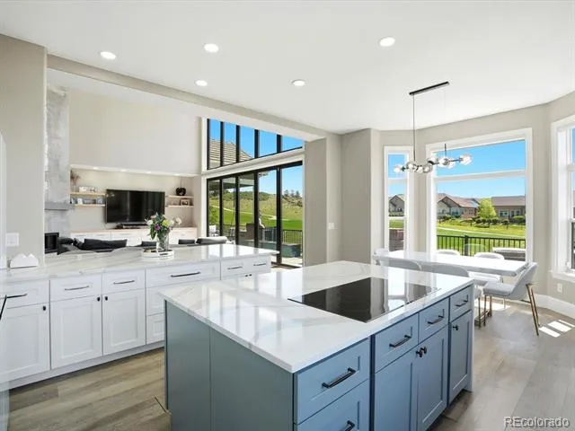 6536 S Riviera Way Aurora, CO 80016