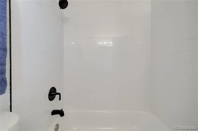 17074 E Tennessee Drive #213 Aurora, CO 80017