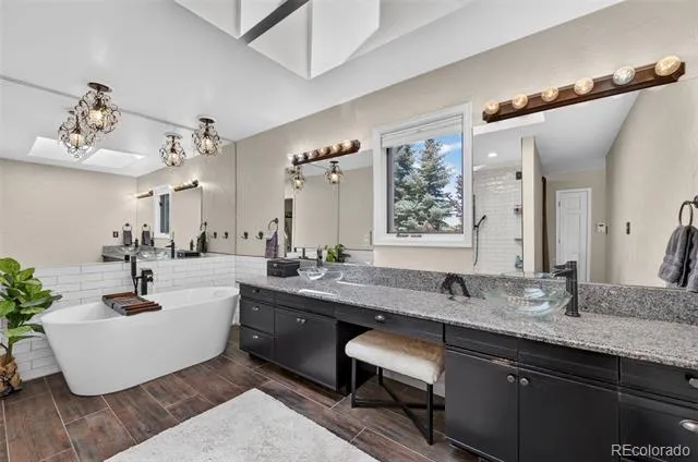 8 Silver Aspen Littleton, CO 80127