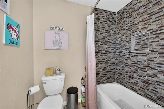 8 Silver Aspen Littleton, CO 80127