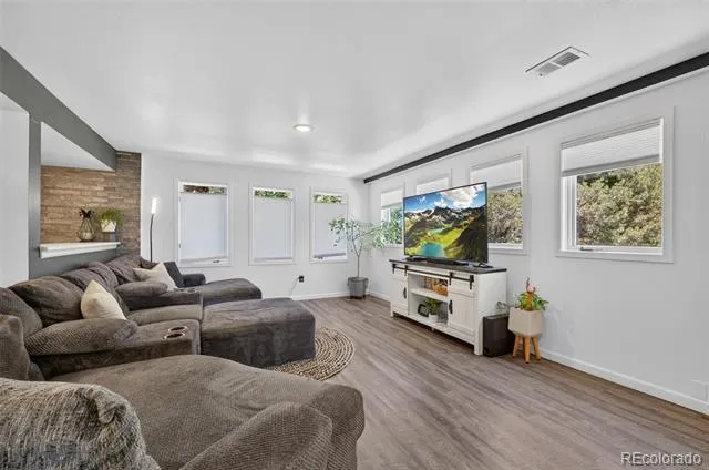 8 Silver Aspen Littleton, CO 80127