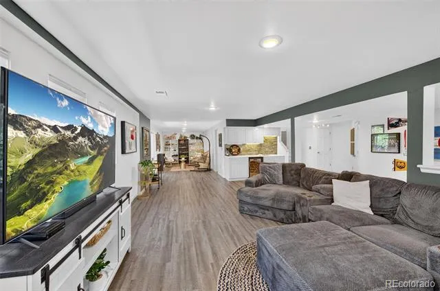 8 Silver Aspen Littleton, CO 80127