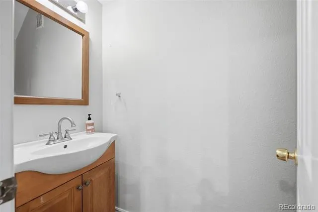 12474 E Tennessee Circle Aurora, CO 80012