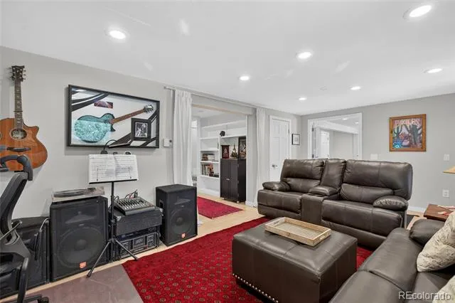 109 Button Rock Road Lyons, CO 80540