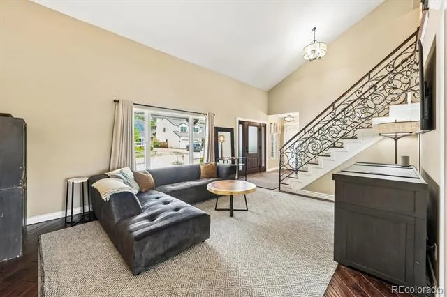 6573 S Kearney Circle Centennial, CO 80111