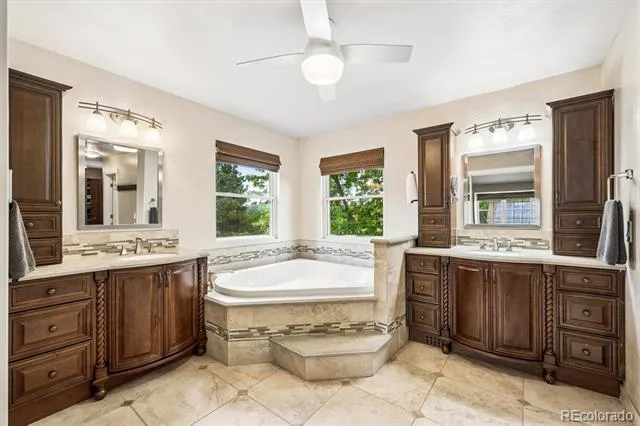 6573 S Kearney Circle Centennial, CO 80111