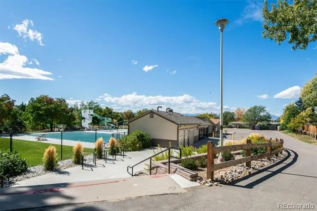 6573 S Kearney Circle Centennial, CO 80111