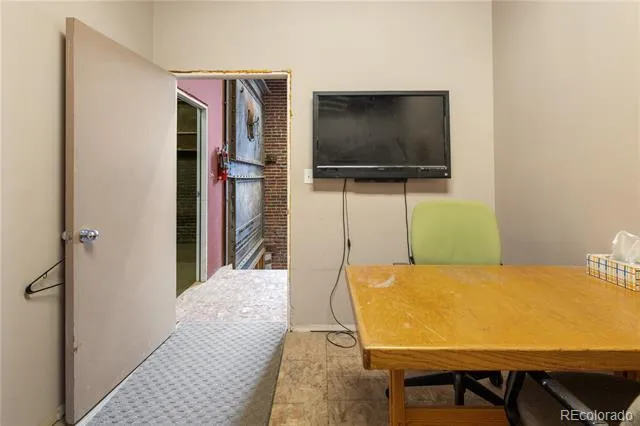 800 W 8th Avenue #204 Denver, CO 80204
