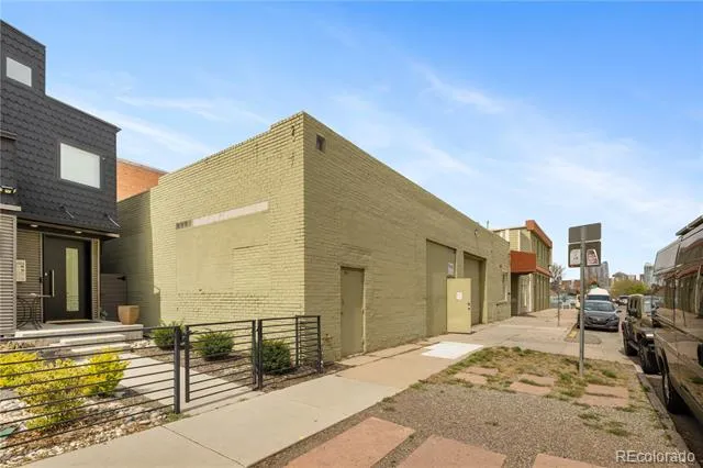 800 W 8th Avenue #204 Denver, CO 80204