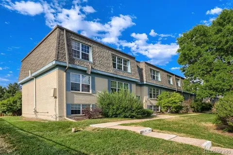 9444 E Girard Avenue #12