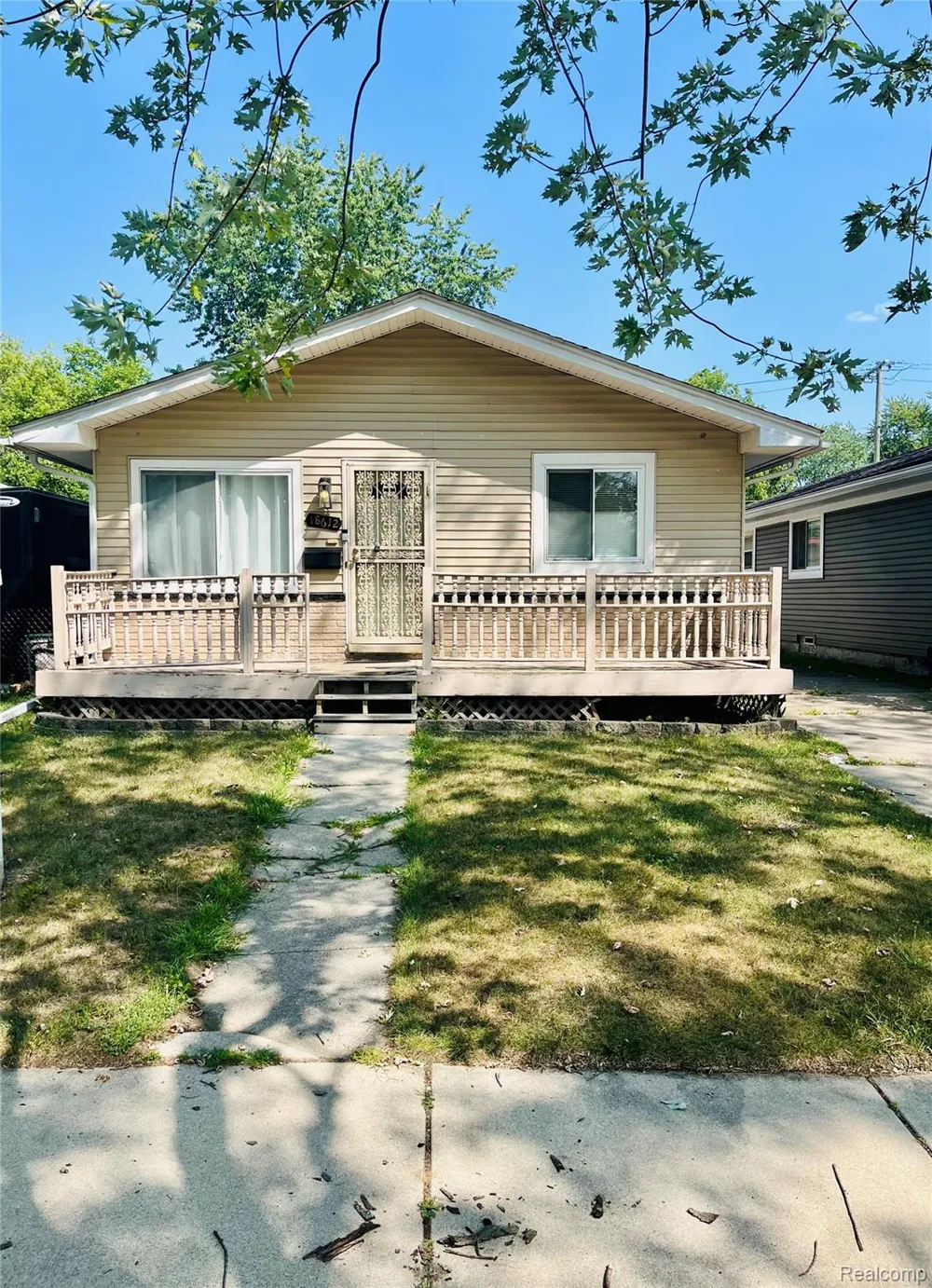 18612 Kinloch Redford Charter Township, MI 48240
