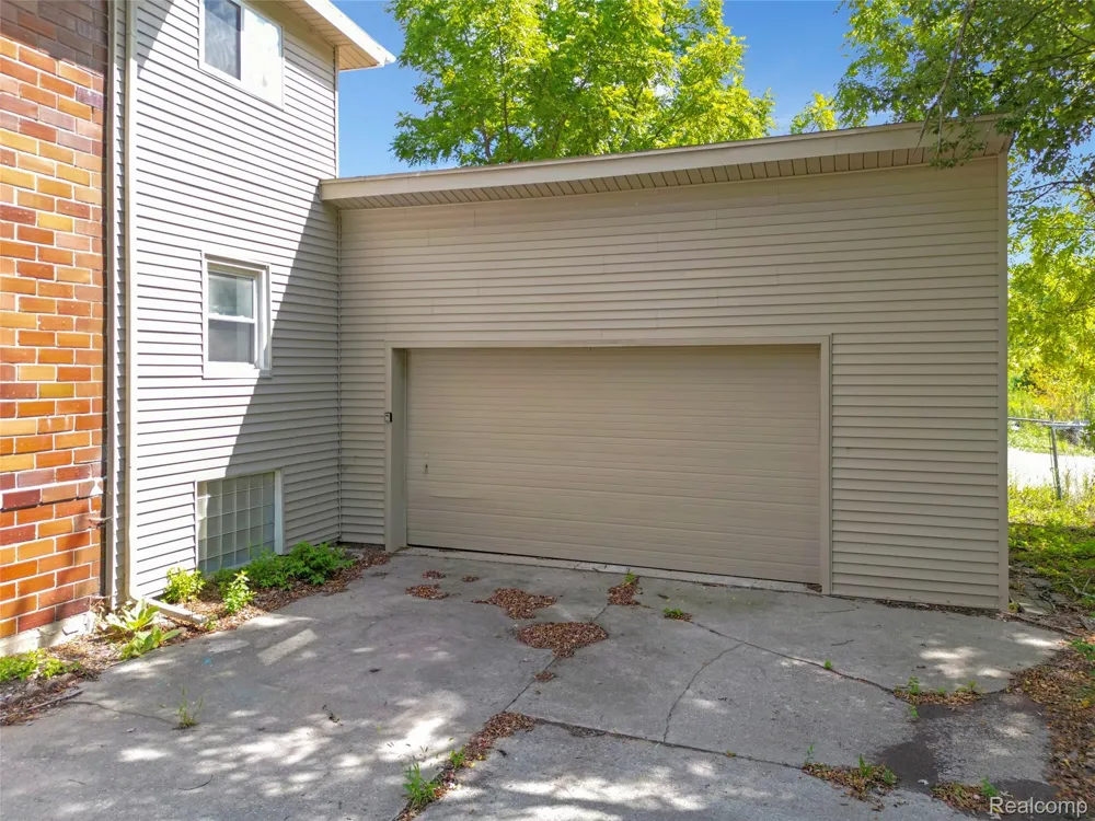 20543 Gudith Road Brownstown Charter Township, MI 48183