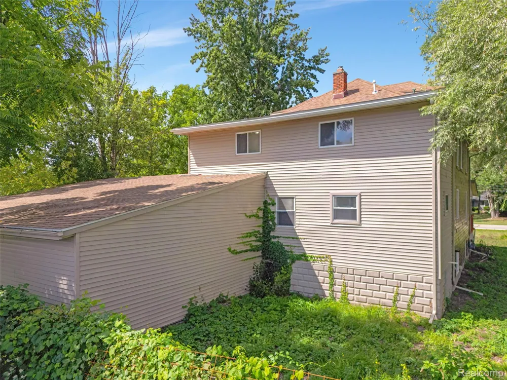20543 Gudith Road Brownstown Charter Township, MI 48183