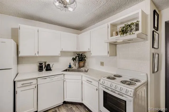 6414 Village Lane Colorado Springs, CO 80918