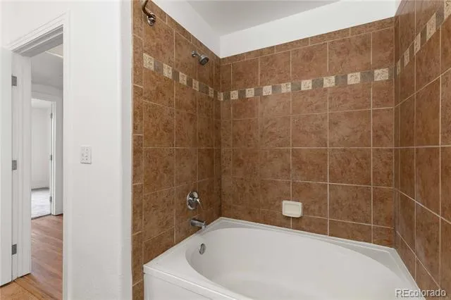 9059 E Panorama Circle #B211 Englewood, CO 80112