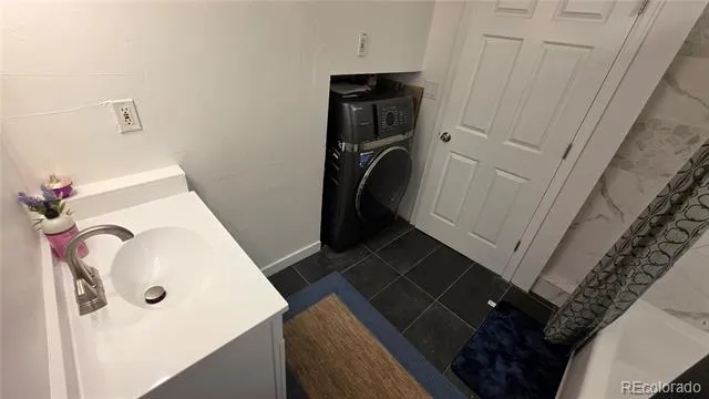 1525 S Holly Street #104 Denver, CO 80222