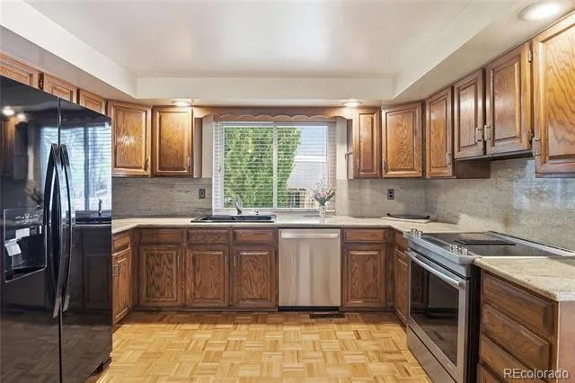 6043 S Glencoe Way Centennial, CO 80121