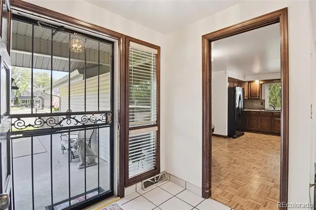 6043 S Glencoe Way Centennial, CO 80121