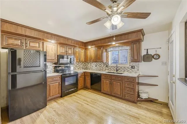 10220 Carmody Lane Lakewood, CO 80227