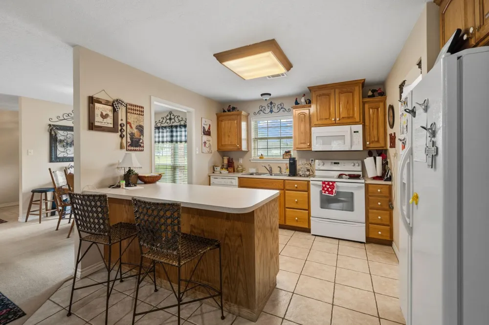 98 Heather Lane Trinity, TX 75862