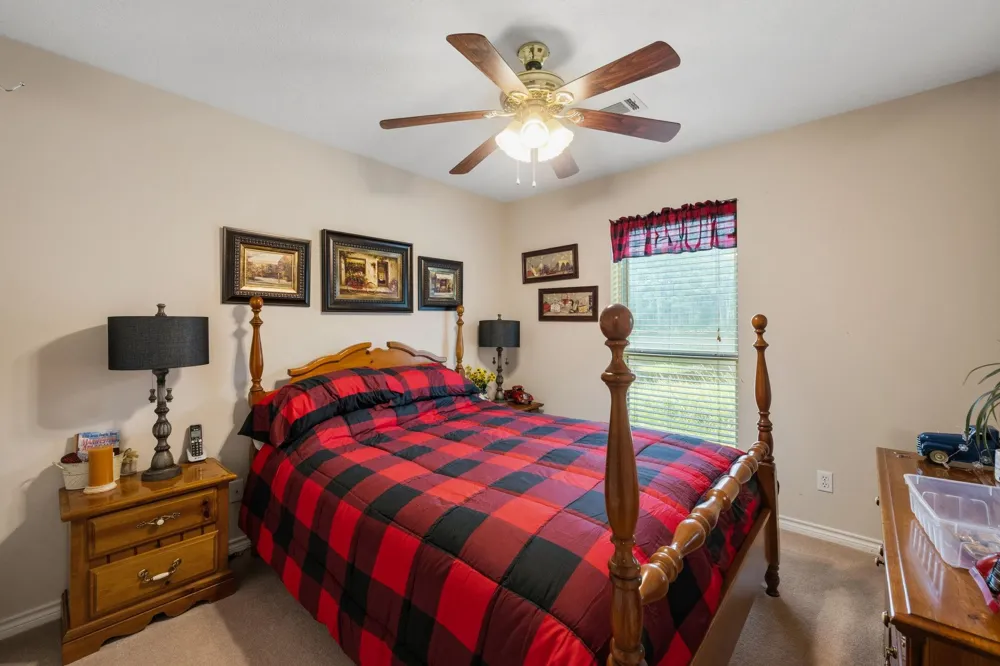 98 Heather Lane Trinity, TX 75862