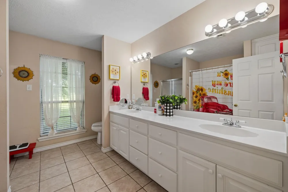 98 Heather Lane Trinity, TX 75862
