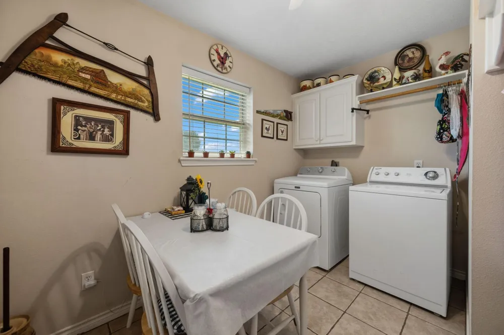 98 Heather Lane Trinity, TX 75862