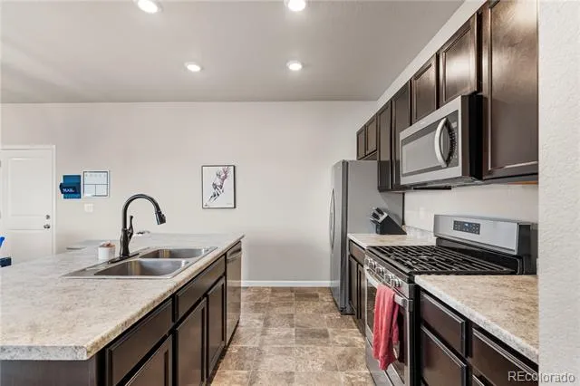 4752 River Highlands Loop Elizabeth, CO 80107