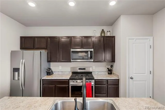 4752 River Highlands Loop Elizabeth, CO 80107