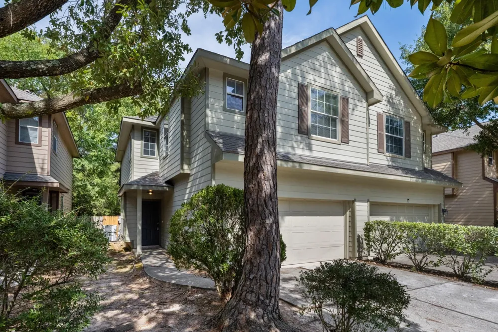 211 Burberry Park Circle The Woodlands, TX 77382
