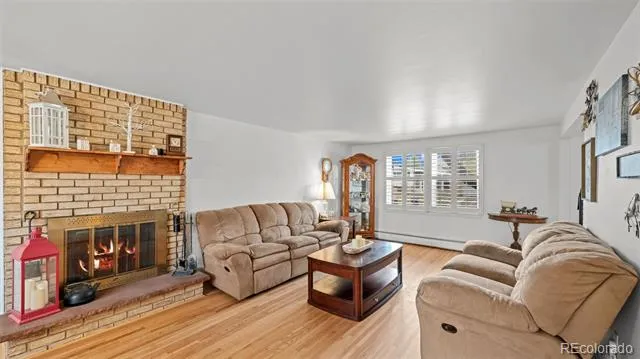 17 Clover Circle Colorado Springs, CO 80906