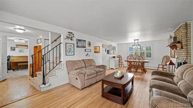 17 Clover Circle Colorado Springs, CO 80906