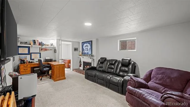 17 Clover Circle Colorado Springs, CO 80906