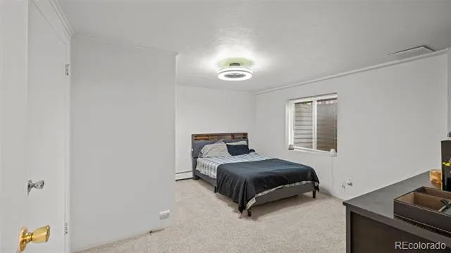 17 Clover Circle Colorado Springs, CO 80906